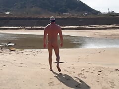 Sexy Amateurs Fucking on Public Beach! We almost got caught!