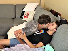 Twink delivers a pizza for a hard anal fuck as a tip