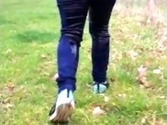 Sexy gf casually pees her Jean's while walking today!!