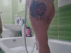 Softcore big tits hot ass take a bath with old man